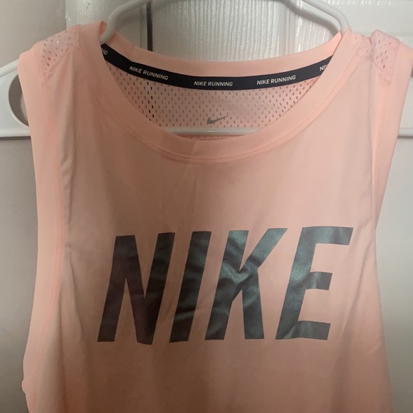 Nike Tank - Picture 3 of 4